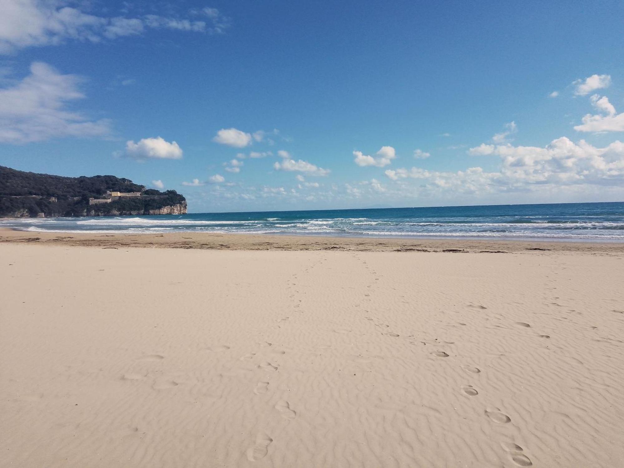 Casa Vacanza Donna Rosalia ガエータ エクステリア 写真