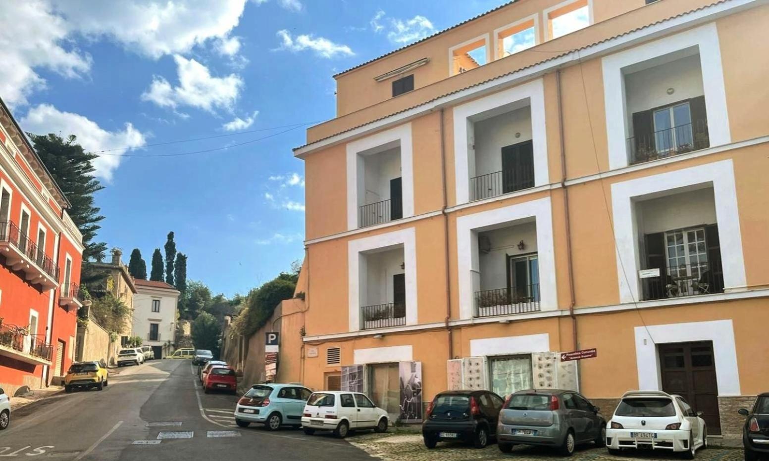 Casa Vacanza Donna Rosalia ガエータ エクステリア 写真